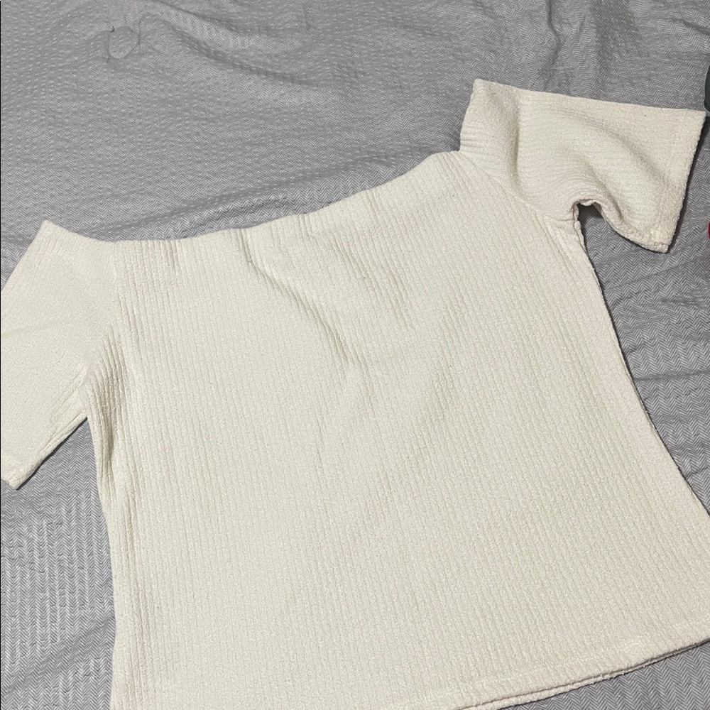 H&M Cream Blouse - Picture 3 of 3